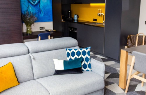 Centre Erlon Apartment | Indulge at Duplex Prestige SPA in Historic Center