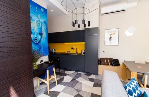 Centre Erlon Apartment | Indulge at Duplex Prestige SPA in Historic Center