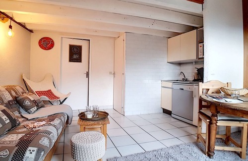 Les Bruyeres Apartment | Top-Rated Studio Les Menuires for 4 with Pool and Spa