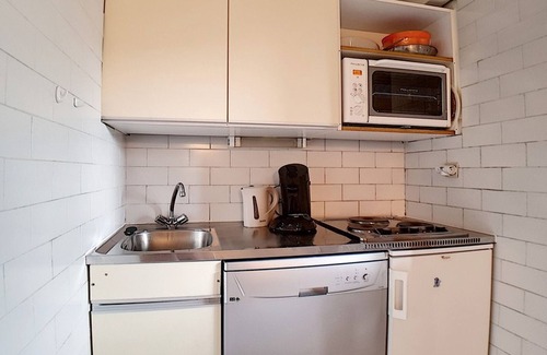Les Bruyeres Apartment | Top-Rated Studio Les Menuires for 4 with Pool and Spa