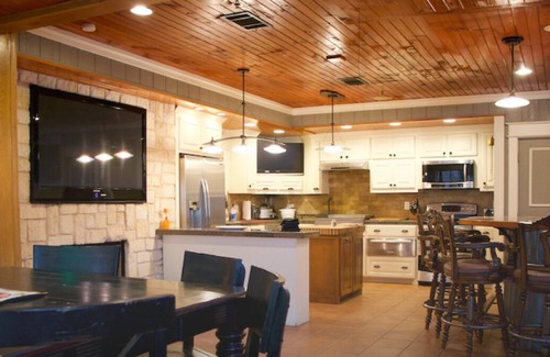 Denison Cabin | Relaxing Duplex Cabin on Lake Texoma with Scenic Views