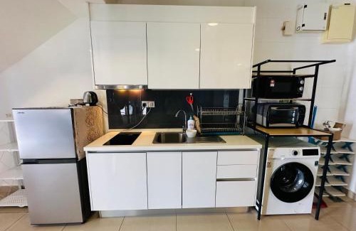 Cyberjaya Apartment | Chic Eclipse Pan'gaea Duplex with Oceanfront Pool Access