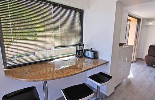 Porticcio Apartment | Discover Duplex T2 in Porticcio: Oceanfront, Garden & More