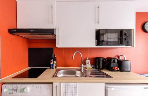 Saint Michel - Mairie Apartment | Budget-Friendly Stay at Duplex-Université with Great Reviews