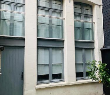 Historic Center Apartment | Charming Duplex Vieux Lille - Child Friendly with High Ratings