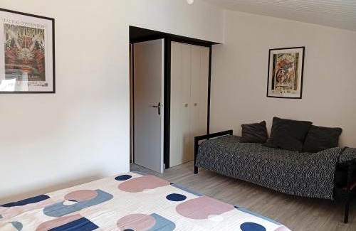 Clisson Apartment | Duplex with Castle View and Family-Friendly Amenities