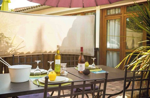 Aigues-Mortes Apartment | Duplex with pool 2.5km from the ramparts of Aigues-Mortes and 10 min from the beaches