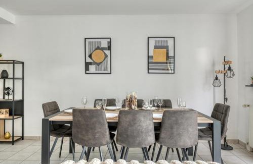 Villejuif Apartment | Stylish Duplex with Terrace and Child-Friendly Amenities