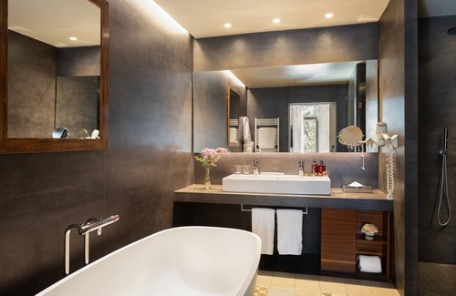 Ciutat Vella Hotel | Elegant Duquesa de Cardona Hotel: Rated 9.6/10 with Spa & Pool