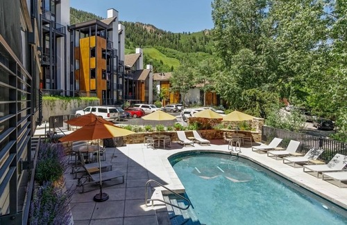 Aspen Condo | Durant Unit C12: Condo with Pool, Hot Tub & Cozy Fireplaces