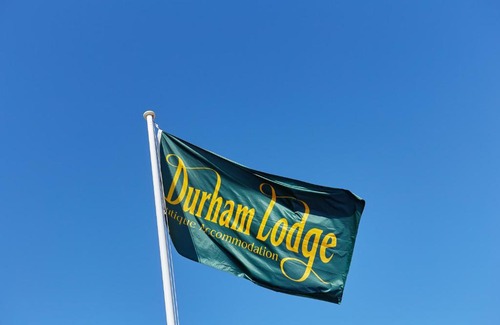 Victoria Park Bed & Breakfast | Discover Durham Lodge: 4-Star Comfort with Kitchen Access