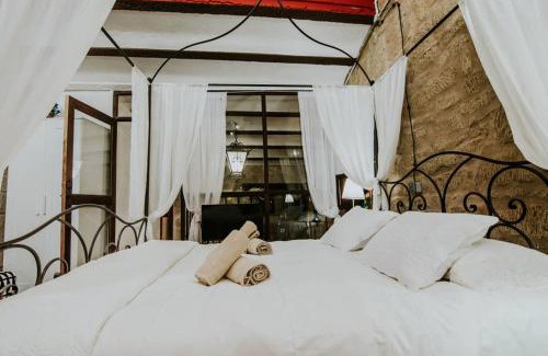 Cihuri Villa | Experience Royal Comfort in La Rioja with Ocean Views