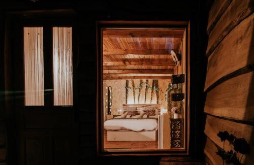 Anguciana Ski Chalet | Enchanting Durmiendo Entre Arboles Cabin in La Rioja