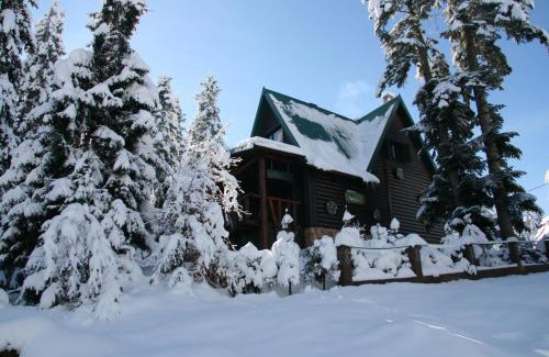 Pitomine Ski Chalet | Guest Rated: Durmitor Chalet - Family-Friendly Retreat
