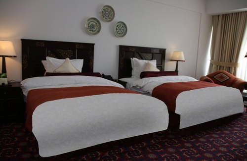 Dushanbe Hotel | Elegant Dushanbe Serena Hotel: Rated 9.2 with Spa & Pool