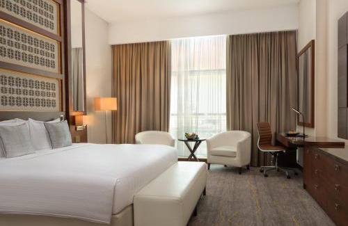 Al Muntazah Hotel | Elegant dusitD2 Salwa Doha: Oceanfront Bliss Awaits