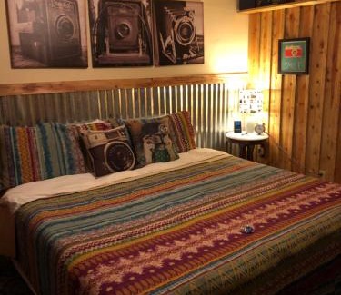 Cloudcroft Hotel | Experience Dusty Boots Motel & Cafe: Pet-Friendly Escape