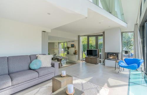 De Koog Villa | Relax at Duynzoom 5: Pet-Friendly Oceanfront Retreat