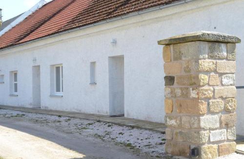 Rohoznice Apartment | Family-Friendly Retreat at Dvůr Dolenec - Rated 9.4/10