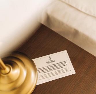 Suhopolje Bed & Breakfast | Discover Dvorac Janković: 4-Star Oceanfront Retreat