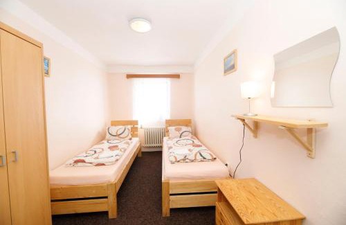 Strazne House | Relax at Dvorská Bouda: Pet-Friendly with Pool Access