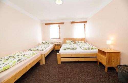 Strazne House | Relax at Dvorská Bouda: Pet-Friendly with Pool Access