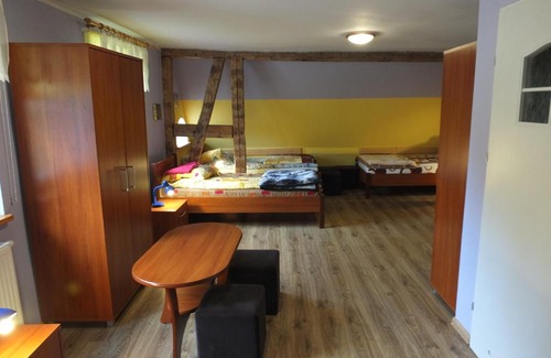 gmina Banie Mazurskie House | Pet-Friendly Dwór Klewiny: Family Comfort Awaits