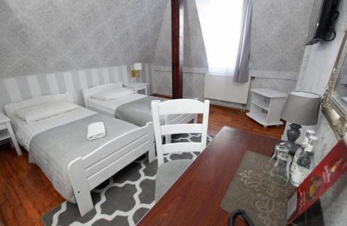 Rymanow-Zdroj Hotel | Tranquil Retreat at Dwór Ostoia with Pool and Hot Tub