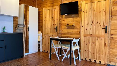 Miedzylesie House | Family-Friendly Retreat at Dwór Piotra i Pawła