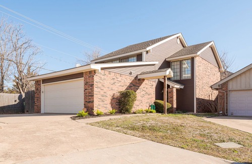 Oklahoma City Cottage | DW Cottage - Ideal Location Near Dining and Shopping!
