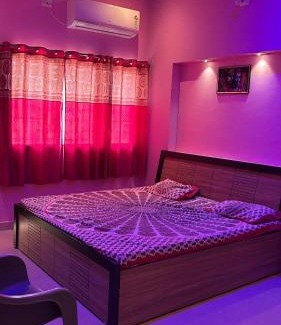 Dwarka House | Family-Friendly Dwarka Home Stay: Guest Rated 10/10
