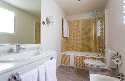 Camino de Ronda Hotel | Accessible Urban Dream Granada Hotel with Spa & Breakfast