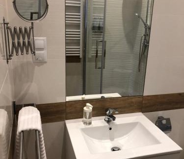 Bydgoszcz Apartment | Cozy Dworcowa Apartment: Pet Friendly & Family Oriented