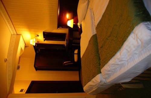 Koszewko Hotel | Discover Dworek Hetmanski: Highly Rated & Family-Friendly