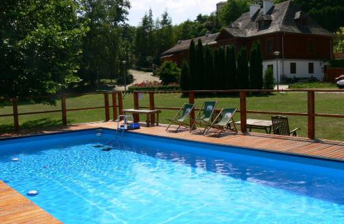 Sandomierz House | Discover Dworek Karpińskich: Family-Friendly Retreat with Pool
