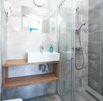 Karwia House | Pet-Friendly Dworek Karwia with Oceanfront Pool & Views