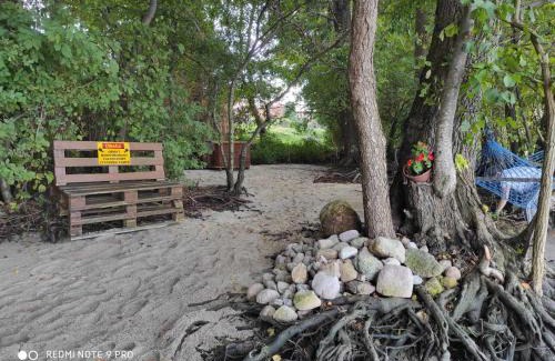 Lubkowo Apartment | Discover Dworek Lubkowo: Pet-Friendly Beachfront Retreat