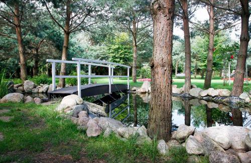 Wejherowo Hotel | Pet-Friendly Dworek Rajska Góra with Ocean View & Hot Tub