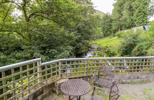 Mawddwy Cottage | Pet-Friendly DYFI COTTAGE in Scenic Dolgellau - 10/10 Rated