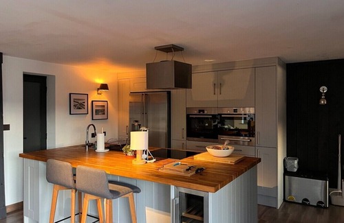 Cwrt Cottage | Dyfi Hideaway - Scenic Snowdonia Valley & Pet Friendly