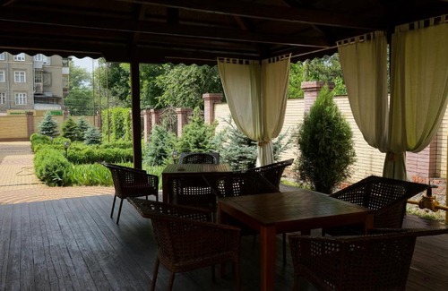 Novocherkassk Hotel | Budget-Friendly Stay at Dynastya Hotel with Hot Tub Access