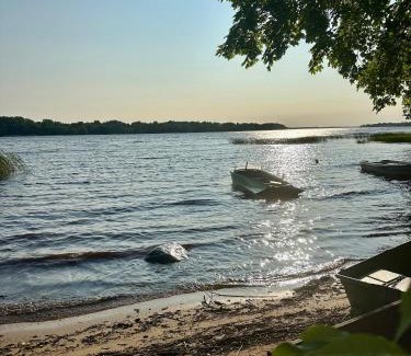 Kaibala Apartment | Pet-Friendly Kastaņas: Oceanfront 4-Star Experience Awaits