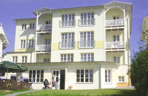 Sassnitz House | Seaside Retreat with Balcony at Hotel Garni Meeresgruß