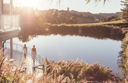 Loipersdorf bei Fuerstenfeld House | Relax at Thermenhotel Vier Jahreszeiten with Spa Access