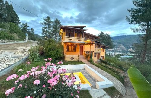 Paro Hotel | Relax at Dzi Pema: Spa, Hot Tub & Family-Friendly Amenities