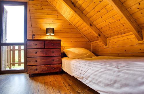 Czarna House | Oceanfront Retreat: Dzika Cisza Domek with 9.6 Rating