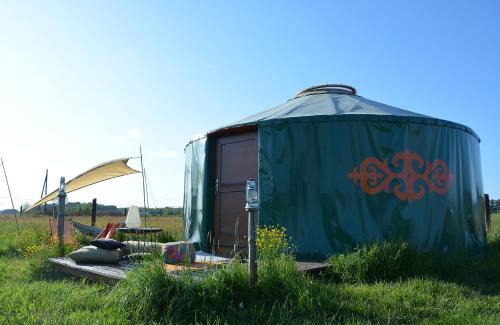 Herby Other | Top-Rated Family Retreat at Dzika Jurta na Łebkach