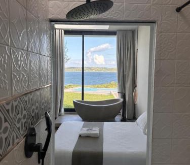 Praia do Bilene Villa | Discover Dzixile: Family-Friendly Stay with Perfect 10 Rating