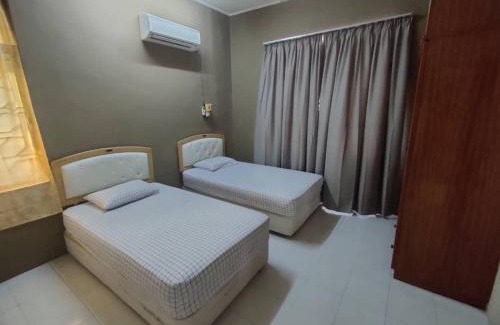 Taman Sri Maulana Villa | Unforgettable Family Retreat at Dzul's Villa - 10/10 Rating
