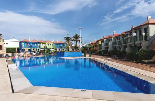 Campo Internacional Maspalomas Apartment | Discover eó Maspalomas Resort: Oceanfront Bliss Awaits